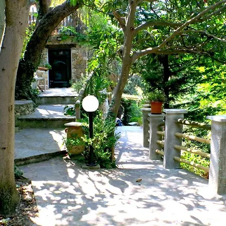 Casapaola - Beautiful With Garden And Parking アパート